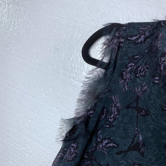 Cabi Sz XS Evermore Flutter Sleeve Floral Tank Top - Picture 8 of 10